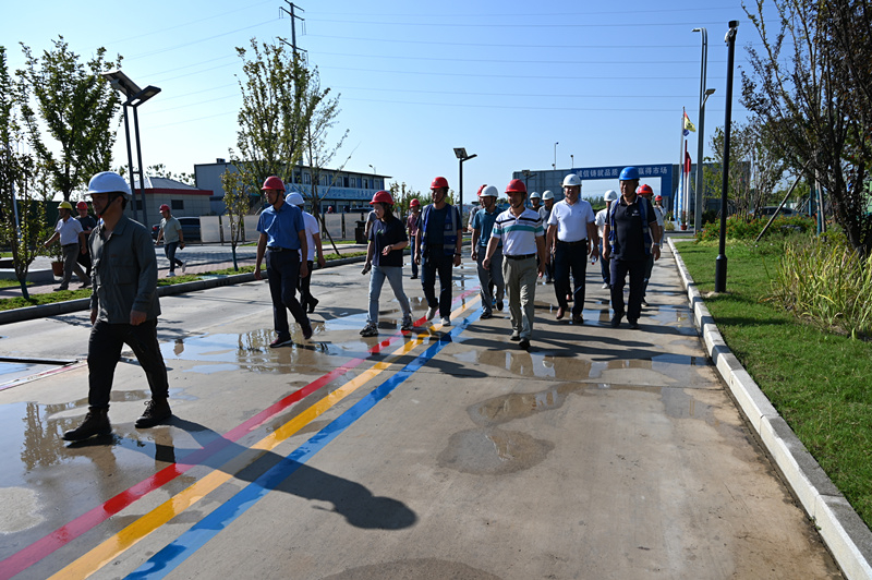 溧陽城建 | 溧陽城建集團(tuán)舉行項(xiàng)目安全質(zhì)量文明施工現(xiàn)場(chǎng)觀摩會(huì)