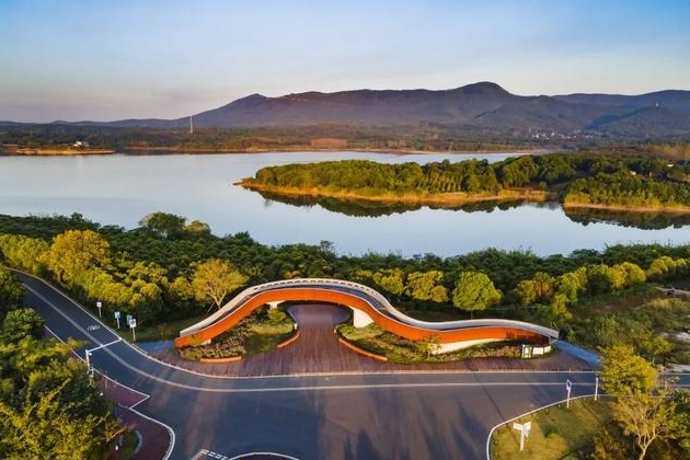 激發(fā)昂揚(yáng)斗志 確?！捌焚|(zhì)城市突破年”圓滿收官